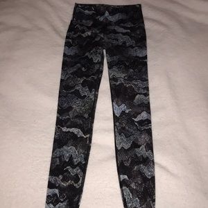 Size 12 ivivva leggings